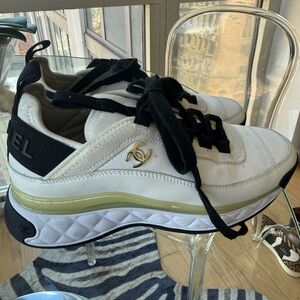 CHANEL White and Black Quilted Platform Sneakers with Gold CC